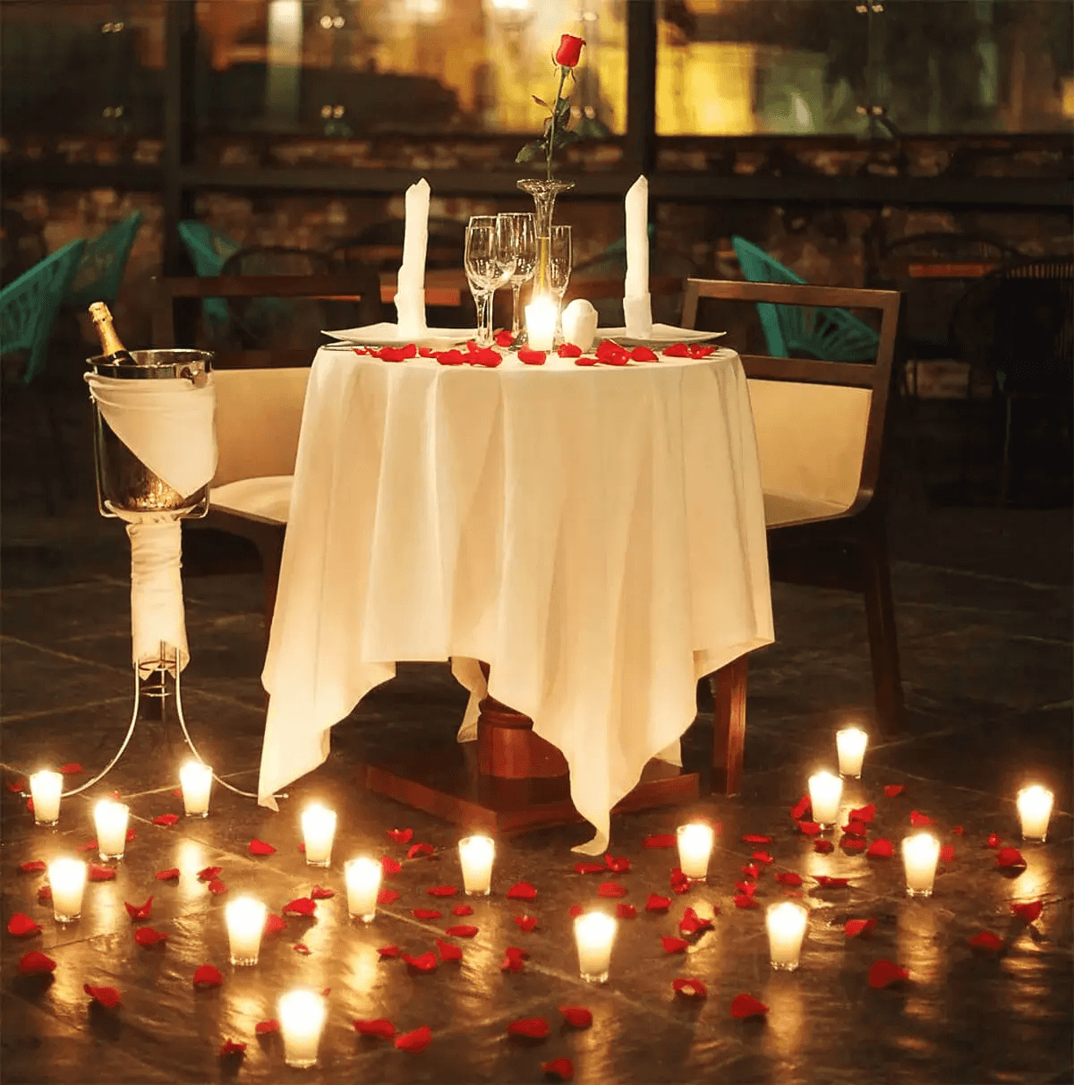 Dining Experiences - World class facility at Brook Valley Resort