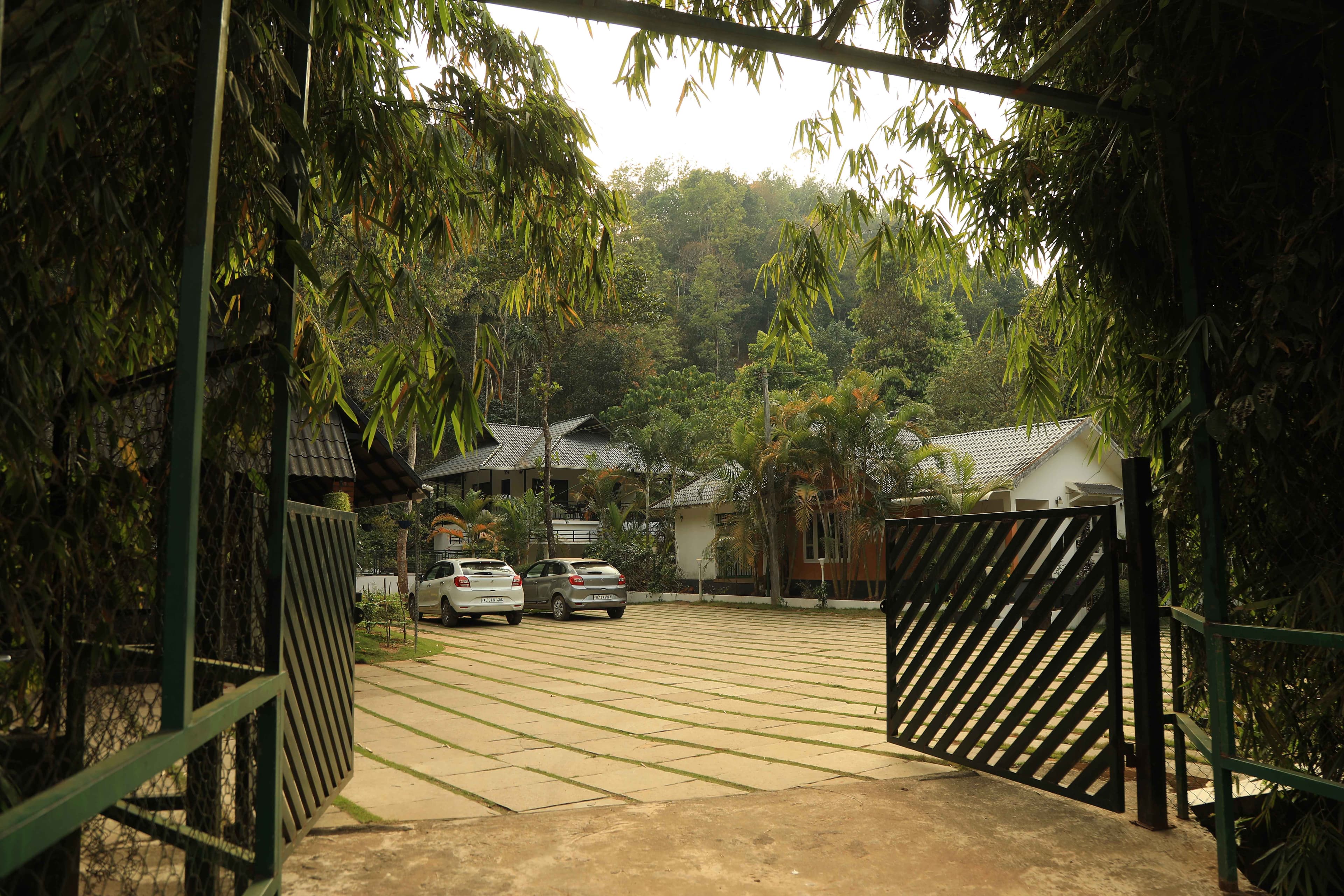 Scenic property view of Brookvally Resort - Slide 2